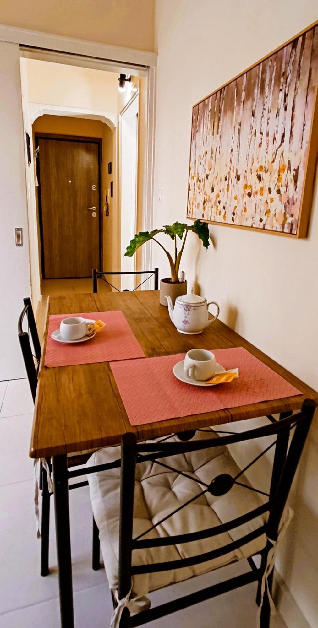 Next To Metro! Bright Apartment With Fully Equipped Kitchen Athen Eksteriør billede
