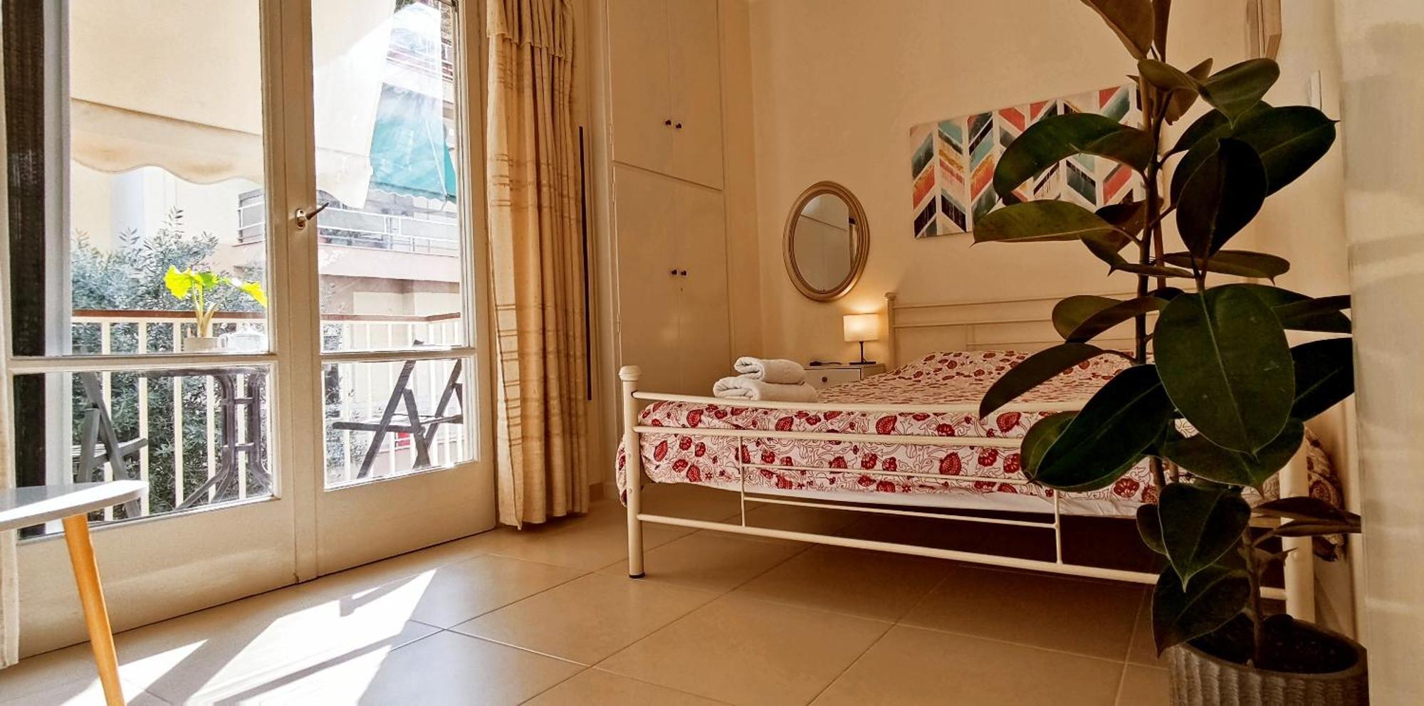 Next To Metro! Bright Apartment With Fully Equipped Kitchen Athen Eksteriør billede